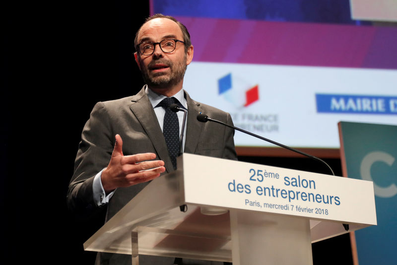 © Reuters. FILE PHOTO - French Prime Minister Edouard Philippe delivers his speech at the Young entrepreneurs fair in Paris, France