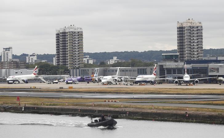 © Reuters. Vista do Aeroporto da Cidade de Londres