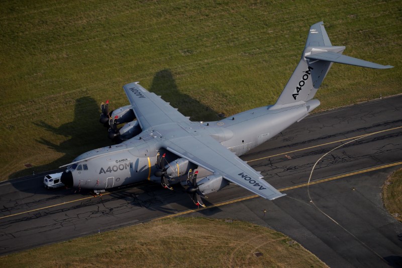 © Reuters. An aerial view of an Airbus A400M aircraft during the 52nd Paris Air Show at Le Bourget Airport near Paris