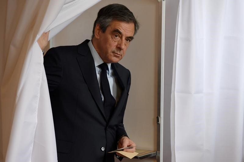 © Reuters. SEULEMENT DEUX MILLIONS REMBOURSÉS POUR LA CAMPAGNE FILLON