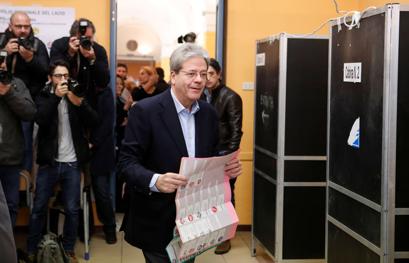 © Reuters. Italia vota con el centroderecha como favorito, pero sin mayoría clara