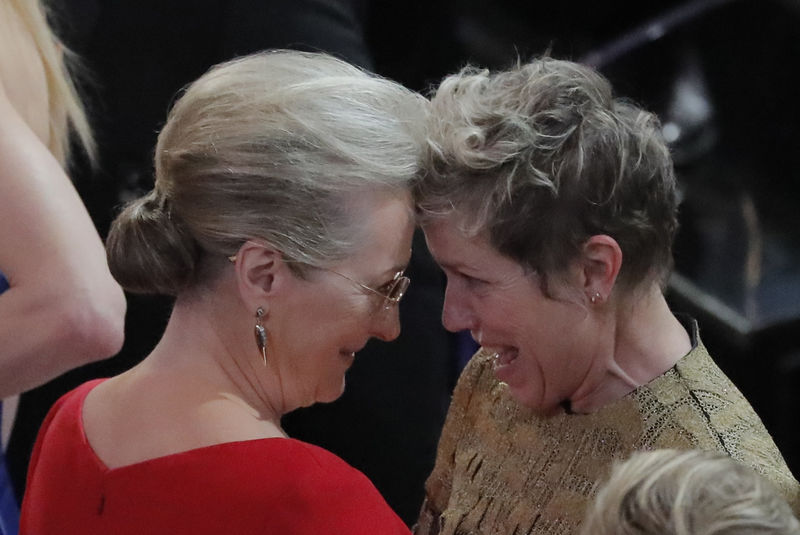 © Reuters. El discurso feminista de Frances McDormand recibe una gran ovación durante la gala de los Oscars