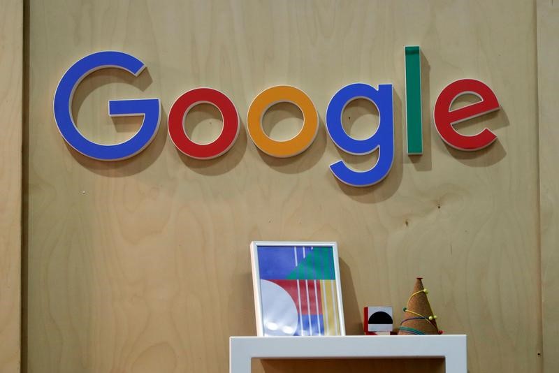 © Reuters. FILE PHOTO: The Google logo is seen at the Young Entrepreneurs fair in Paris