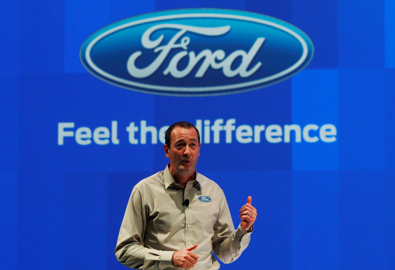 © Reuters. FILE PHOTO: Peter Fleet, president of Ford ASEAN, speaks during a news conference at a hotel in Bangkok