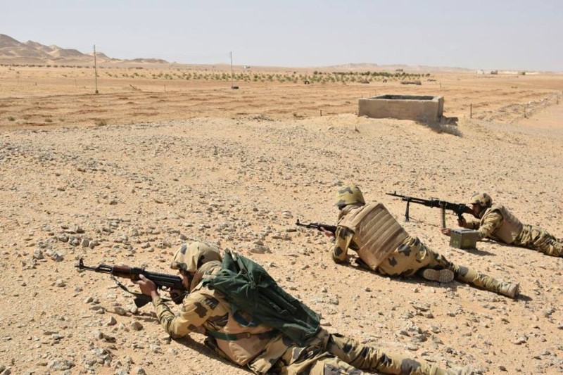 © Reuters. ارتفاع حصيلة قتلى عملية سيناء إلى 157 "تكفيريا" و22 عسكريا