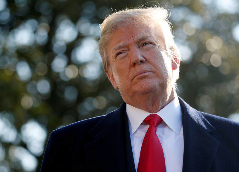 © Reuters. FILE PHOTO: U.S. President Trump speaks with the news media in Washington