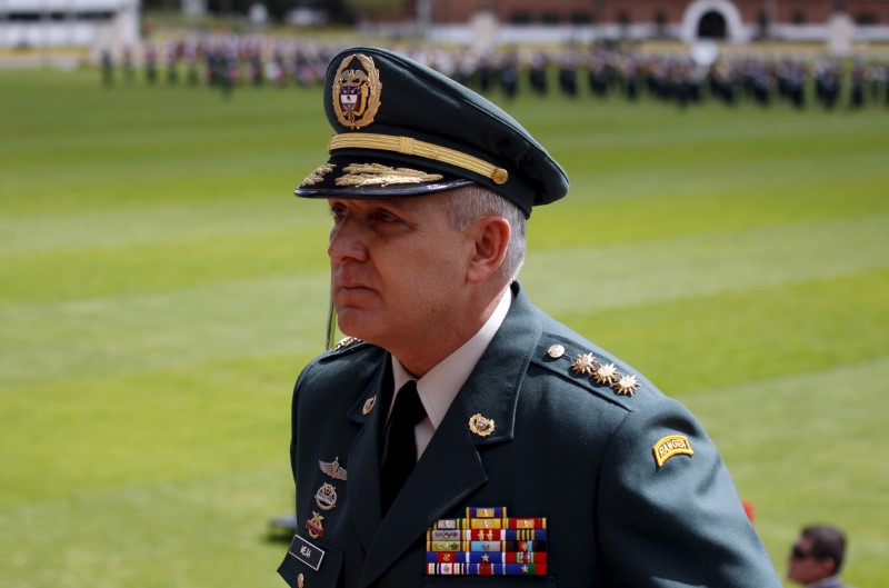 © Reuters. Comandante militar Mejia durante evento em Bogotá