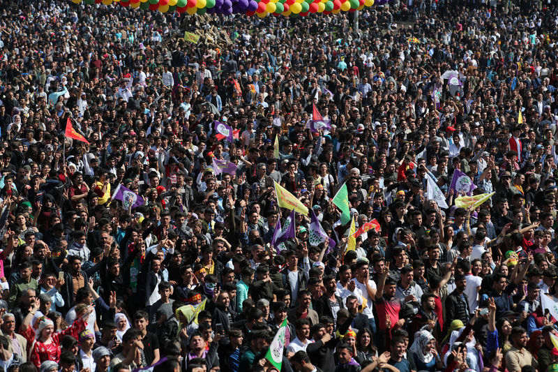 © Reuters. في قلب أرض الأكراد بتركيا.. الغضب يغلي بسبب الحرب السورية