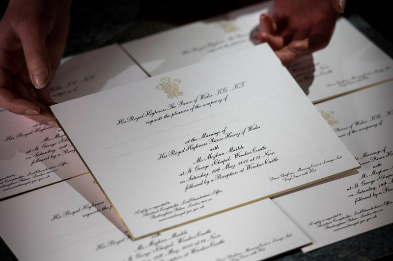 © Reuters. Convites do casamento do príncipe britânico Harry e sua noiva Meghan Markle