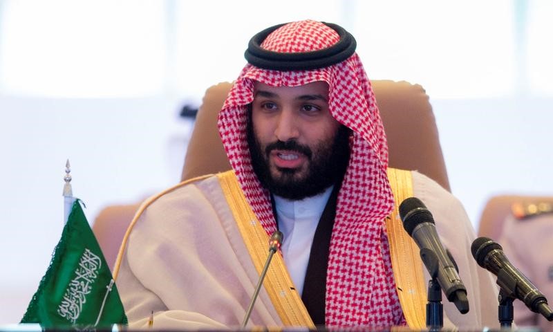 © Reuters. FILE PHOTO - Saudi Crown Prince Mohammed bin Salman speaks during the meeting of Islamic Military Counter Terrorism Coalition defence ministers in Riyadh