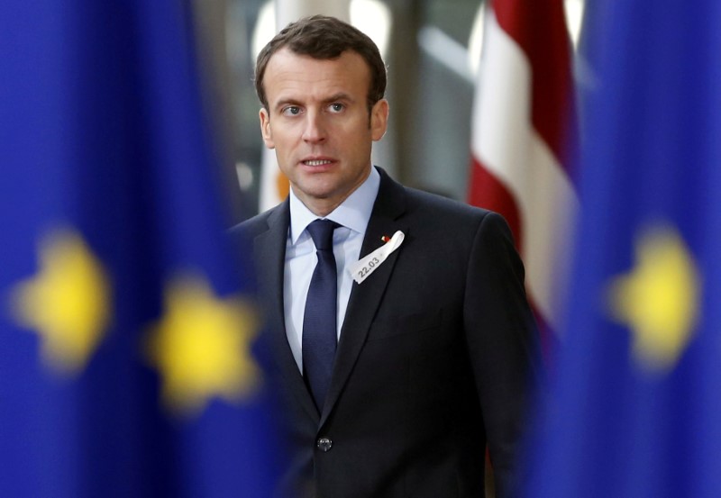 © Reuters. استطلاع يظهر تراجع شعبية الرئيس الفرنسي ماكرون لأدنى مستوياتها