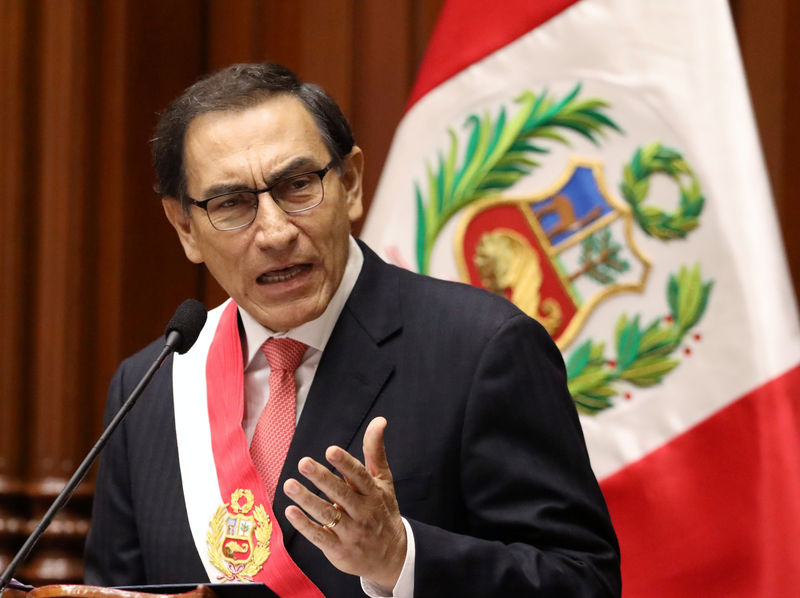 © Reuters. Martin Vizcarra discursa após tomar posse como presidente do Peru