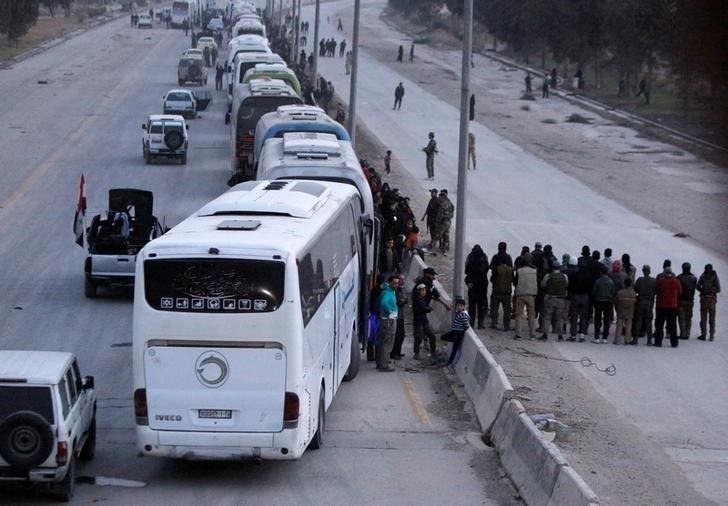 © Reuters. مع خروج مقاتلي المعارضة.. لا يتبقى في الغوطة الشرقية سوى دوما