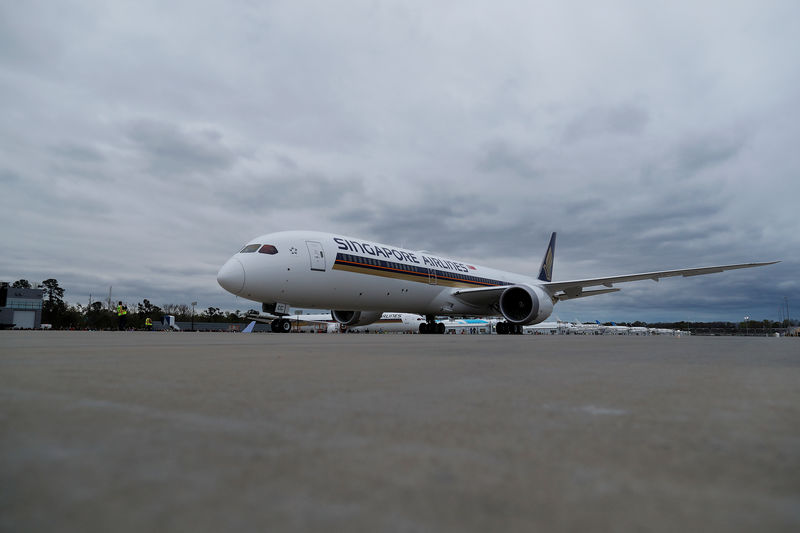 © Reuters. بوينج تستكمل عائلة دريملاينر بأولى تسليمات الطائرة 787-10