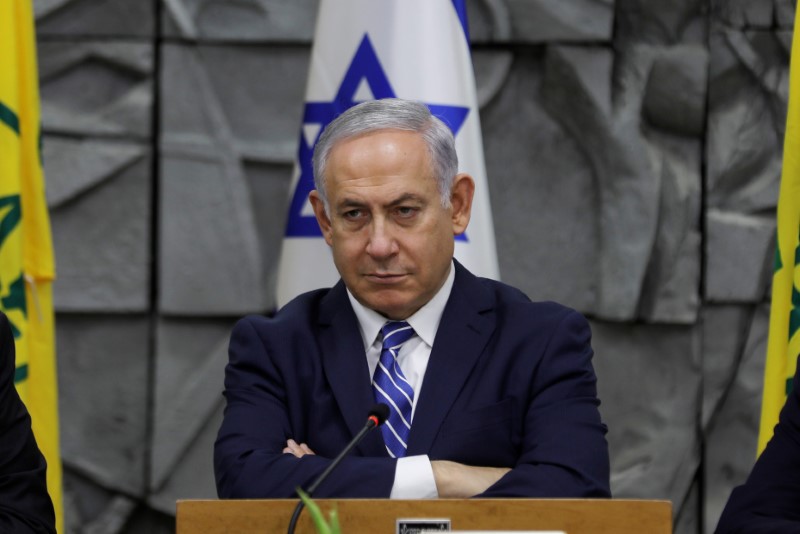 © Reuters. الشرطة الإسرائيلية تستجوب نتنياهو على خلفية قضية فساد