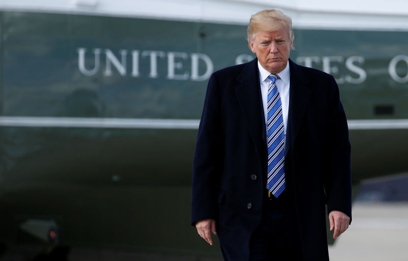 © Reuters. U.S. President Donald Trump walks to Air Force One as he departs for Palm Beach, Florida, from Joint Base Andrews in Maryland