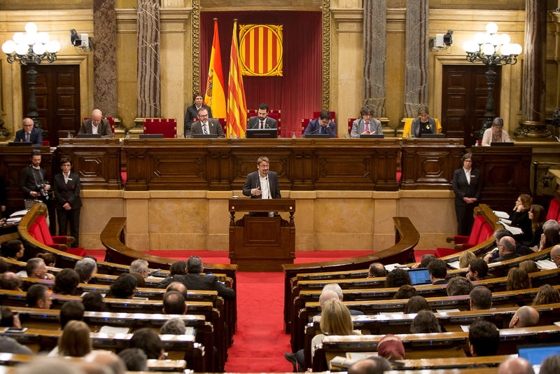 © Reuters. Domènech propone un gobierno temporal de independientes en Cataluña