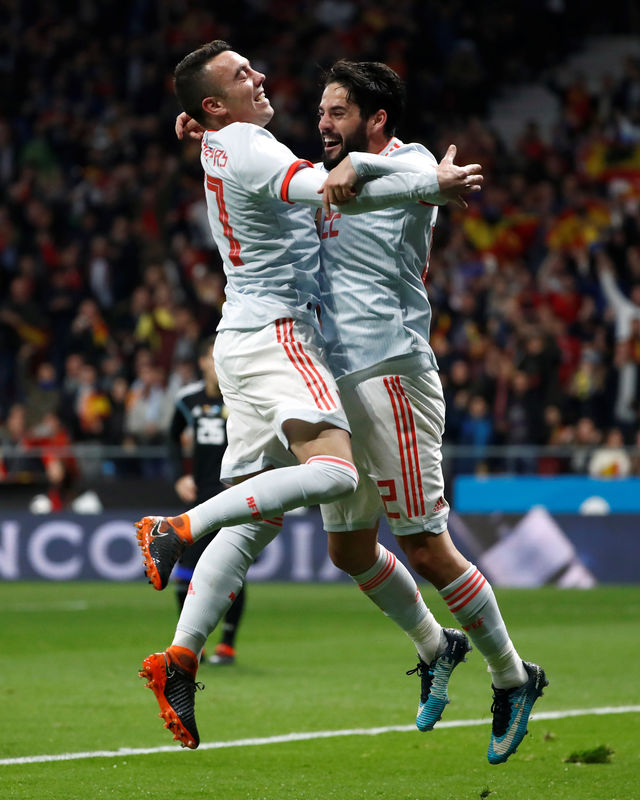 © Reuters. La renovada España de Lopetegui presenta sus credenciales para el Mundial
