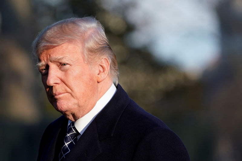 © Reuters. Donald Trump na chegada à Casa Branca