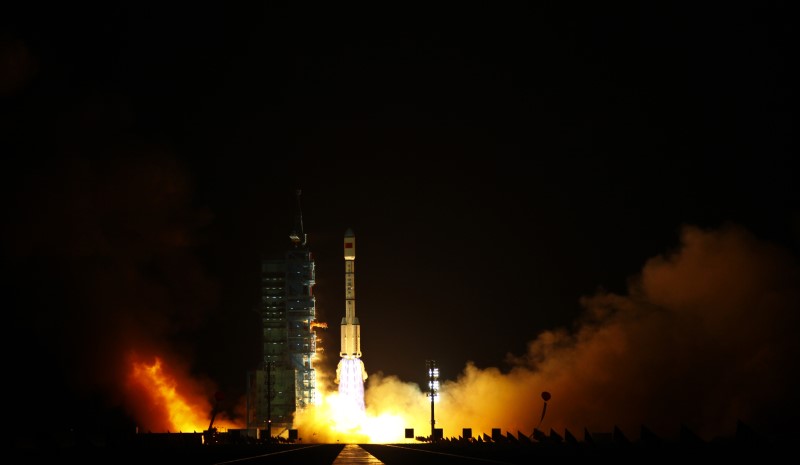 © Reuters. وكالة الفضاء الأوروبية: مراقبو النجوم بحاجة للحظ لرؤية تحطم محطة فضاء صينية