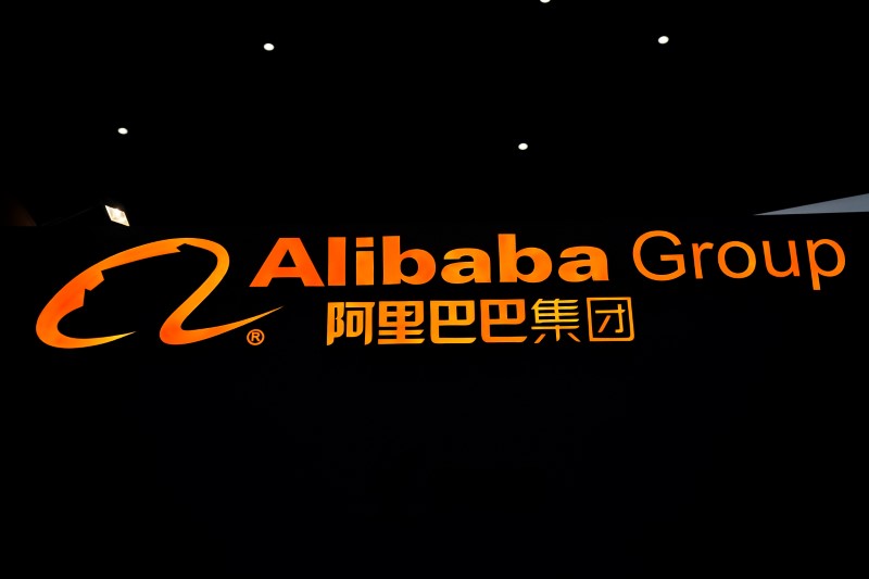 © Reuters. A sign of Alibaba Group is seen during the fourth World Internet Conference in Wuzhen