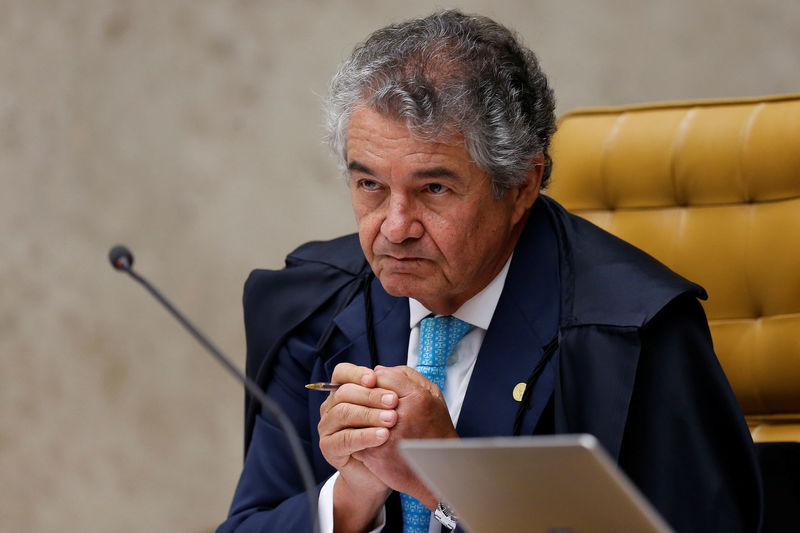 © Reuters. Ministro Marco Aurélio Mello, do STF, durante sessão da  corte