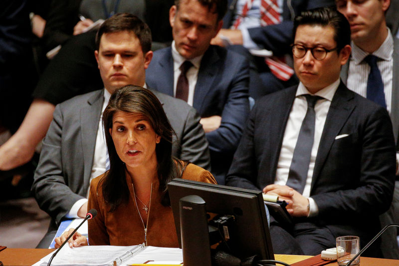 © Reuters. أمريكا ترغب أن يصوت مجلس الأمن الثلاثاء على تحقيق بشأن الأسلحة الكيماوية بسوريا