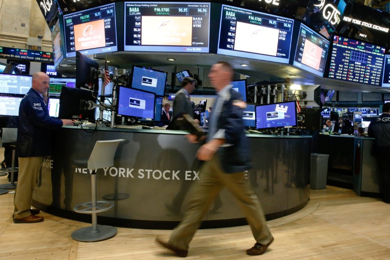 © Reuters. LA BOURSE DE NEW YORK OUVRE EN HAUSSE