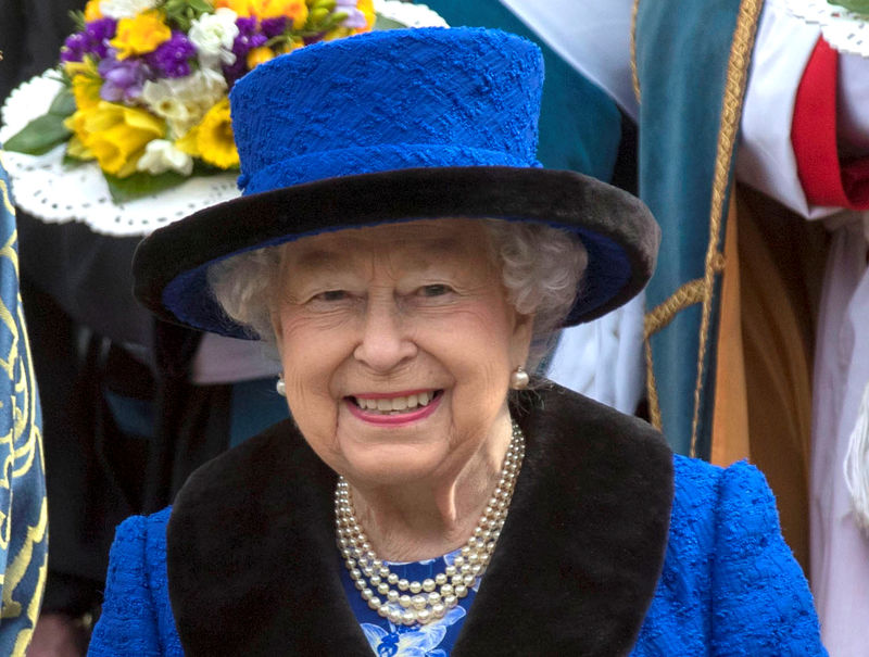 © Reuters. Rainha Elizabeth sorri durante evento em Windsor