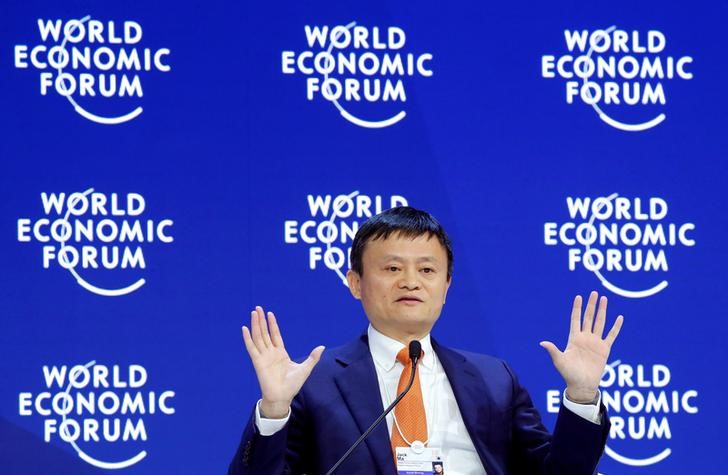 © Reuters. FILE PHOTO - Jack Ma, Executive Chairman of Alibaba Group Holding, attends the World Economic Forum (WEF) annual meeting in Davos