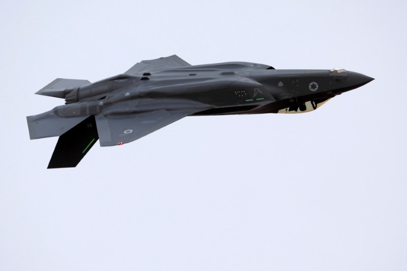 © Reuters. حصري-البنتاجون يوقف قبول طائرات إف-35 بسبب خلاف مع شركة لوكهيد