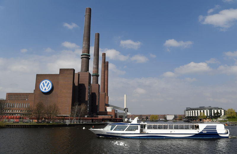 © Reuters. General view of the power station of the Volkswagen plant in Wolfsburg