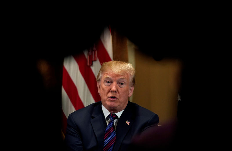 © Reuters. Trump speaks at the White House in Washington