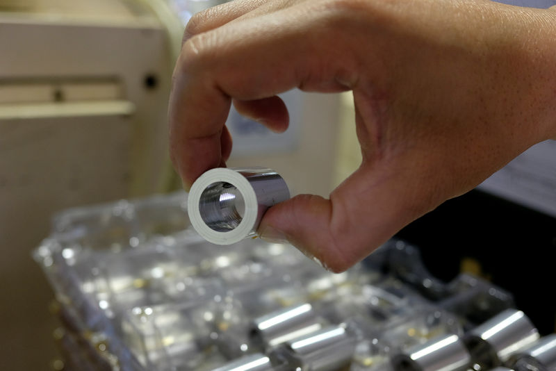 © Reuters. Components made from aluminium are seen inside a factory in Dongguan