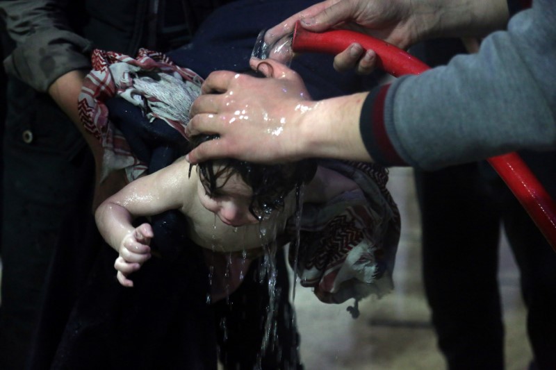 © Reuters. فرنسا: معلومات مخابراتية تشير إلى مسؤولية سوريا عن هجوم دوما