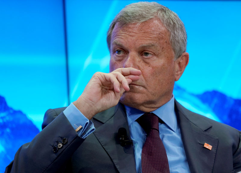 © Reuters. FILE PHOTO: Sir Martin Sorrell, Chief Executive Officer of WPP, attends the World Economic Forum (WEF) annual meeting in Davos