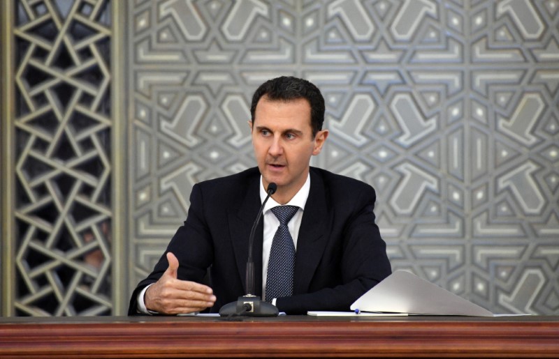 © Reuters. وكالات: الأسد يلتقي بمشرعين روس ويصف الضربات الغربية بأنها عمل عدواني