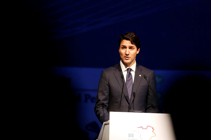 © Reuters. Canada's Prime Minister Justin Trudeau speaks during the Americas Business Summit in Lima