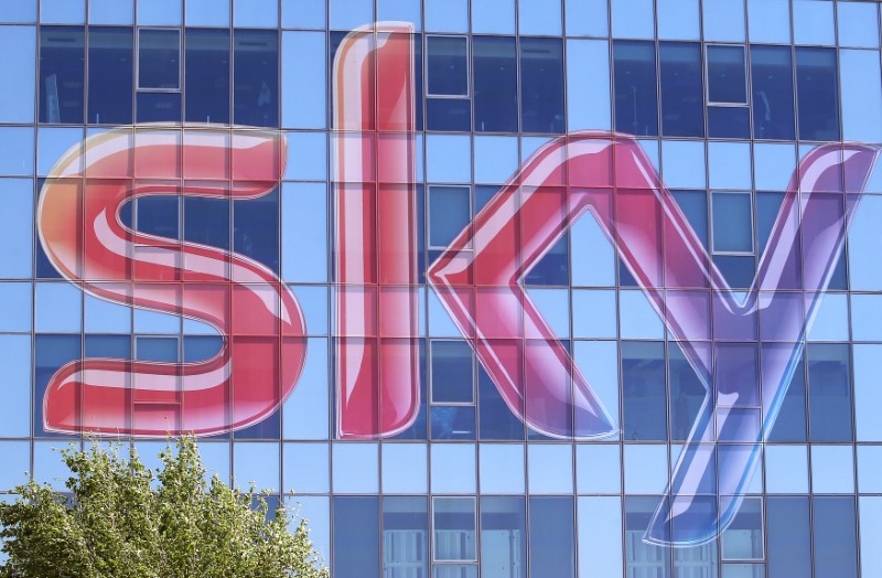 © Reuters. Sky logo is seen at the exterior of the Sky Italia buildings on the outskirts of Milan