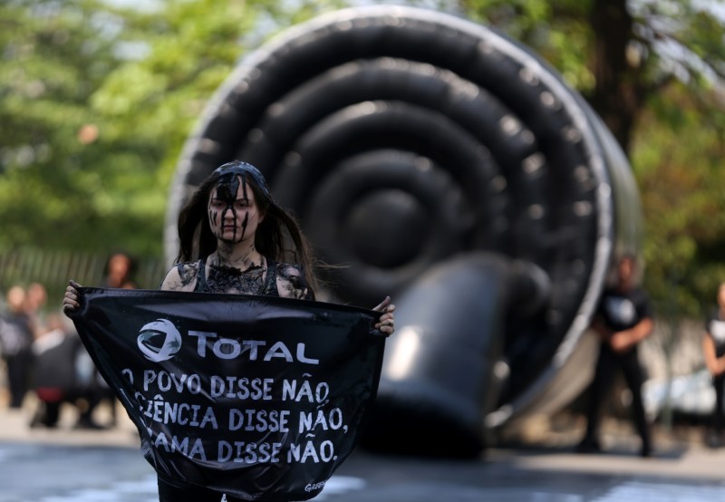 © Reuters. Greenpeace dice que el coral en la desembocadura del Amazonas debería vetar la exploración petrolera de Total