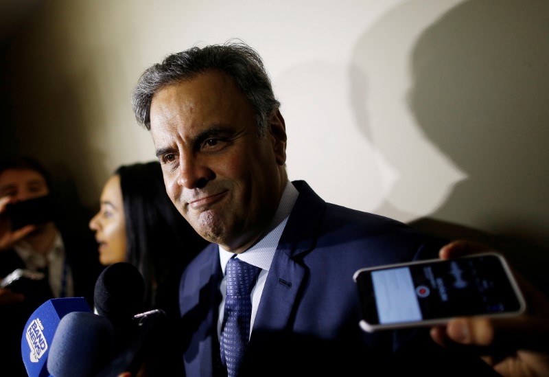 © Reuters. Senador Aécio Neves após reunião em Brasília