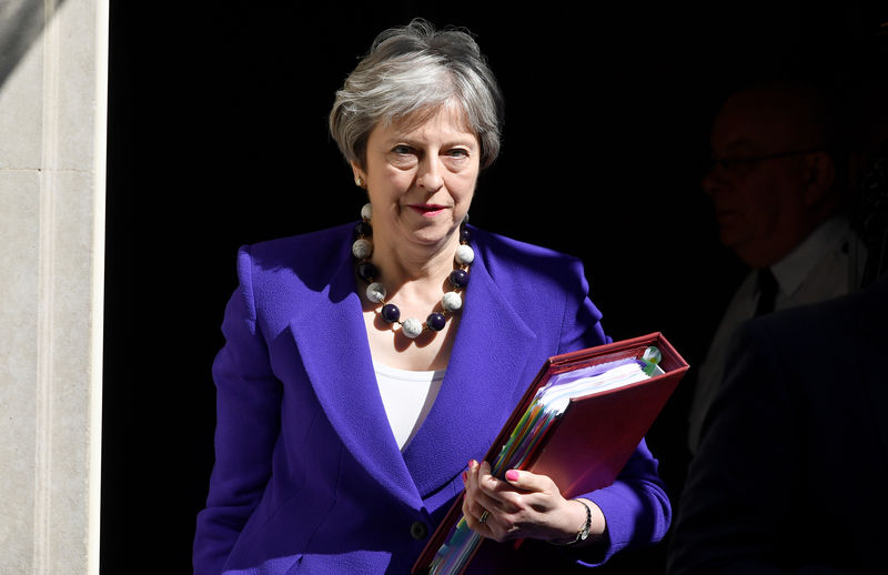 © Reuters. رئيسة وزراء بريطانيا: لاجئو "جيل ويندراش" بريطانيون