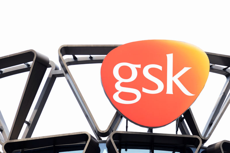 © Reuters. The GSK logo is seen on top of GSK Asia House in Singapore