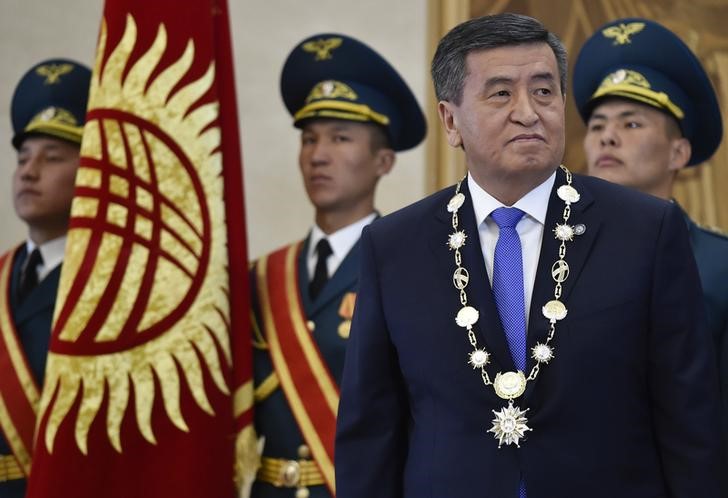 © Reuters. Президент Киргизии Сооронбай Жээнбеков на церемонии инаугурации в Бишкеке