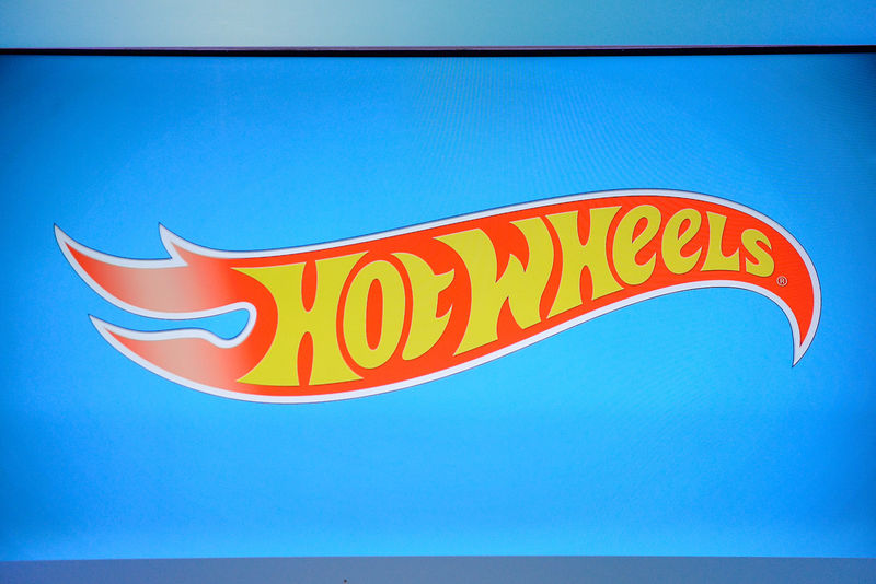 © Reuters. FILE PHOTO: Mattel's Hot Wheels logo is seen at the 114th North American International Toy Fair in New York City
