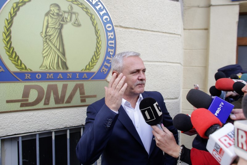 © Reuters. الحزب الحاكم في رومانيا يعتزم نقل السفارة في إسرائيل إلى القدس