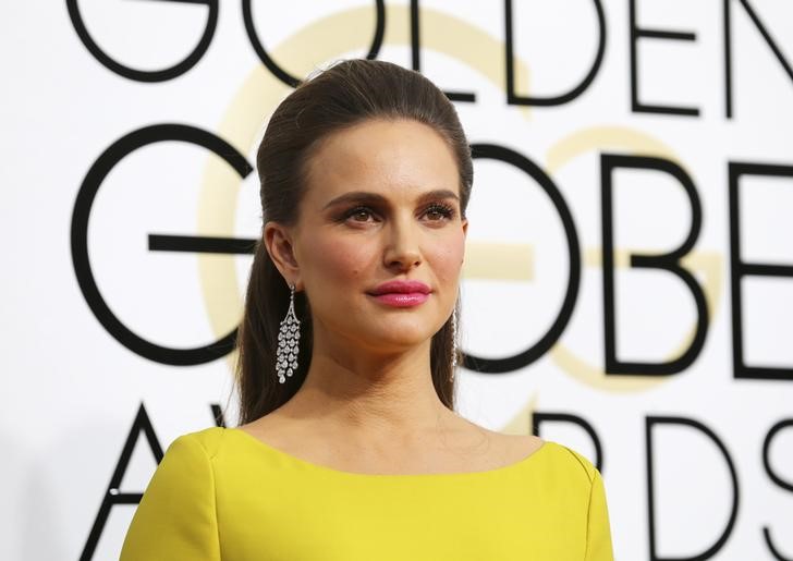 © Reuters. Natalie Portman rechaza asistir a una ceremonia para recibir un premio de un millón de dólares en Israel