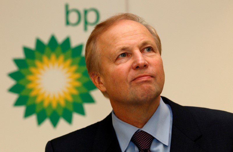 © Reuters. FILE PHOTO: BP's Chief Executive Dudley speaks to the media after year-end results were announced at the energy company's headquarters in London