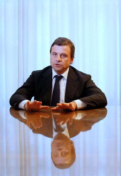 © Reuters. Il ministro dello Sviluppo economico, Carlo Calenda