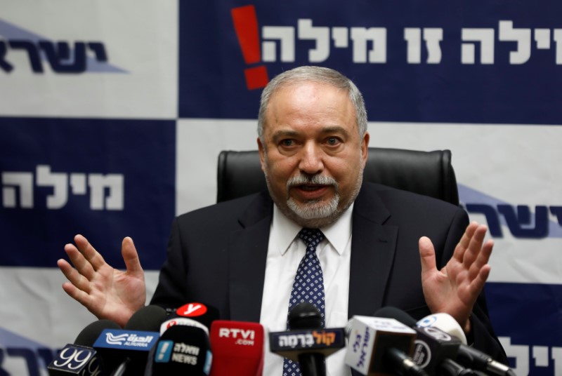 © Reuters. Israeli Defence Minister Avigdor Lieberman chairs the Yisrael Beitenu faction weekly meeting at the Knesset, the Israeli Parliament, in Jerusalem